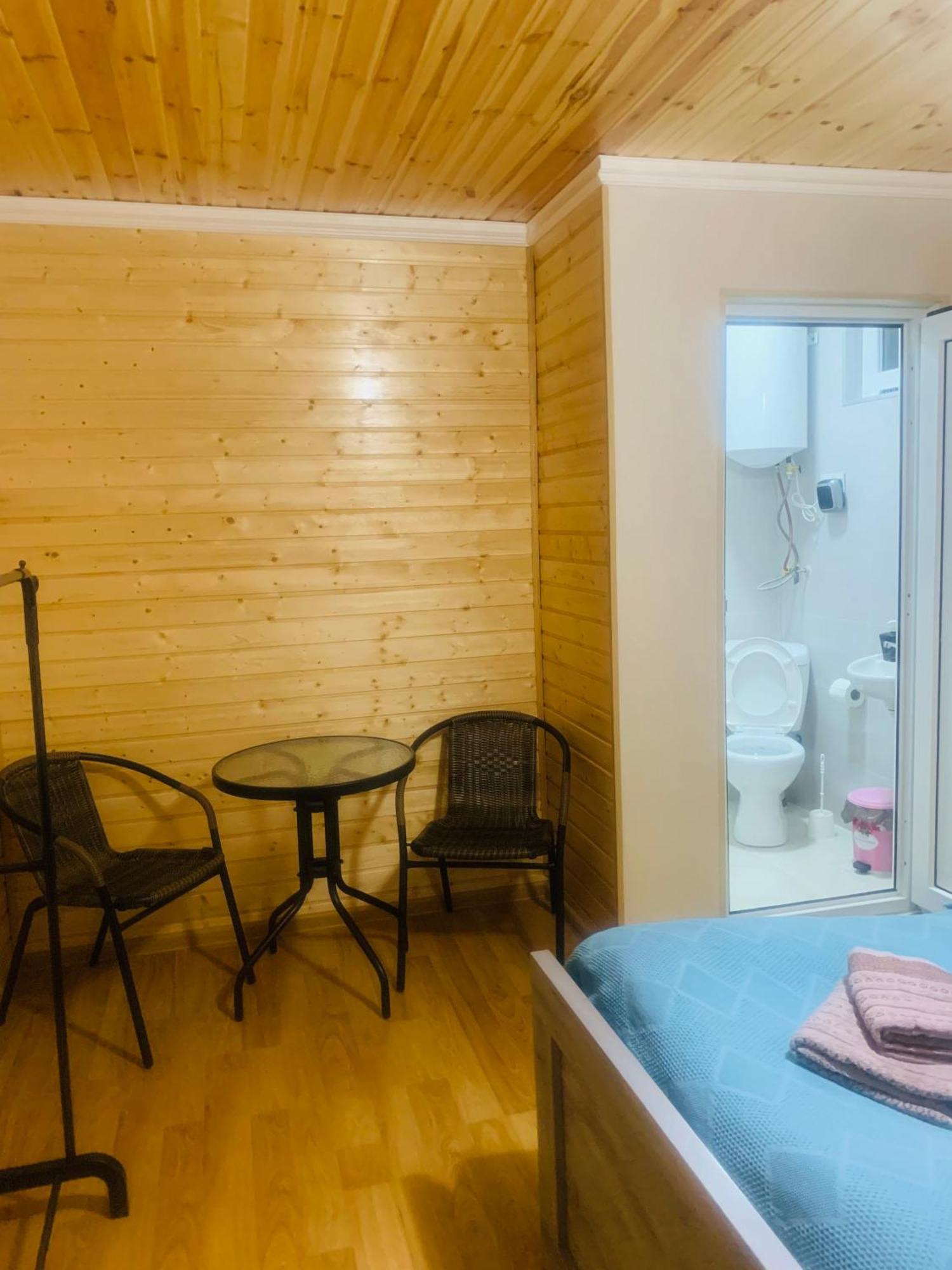 Guesthouse Nene Mestia Eksteriør bilde