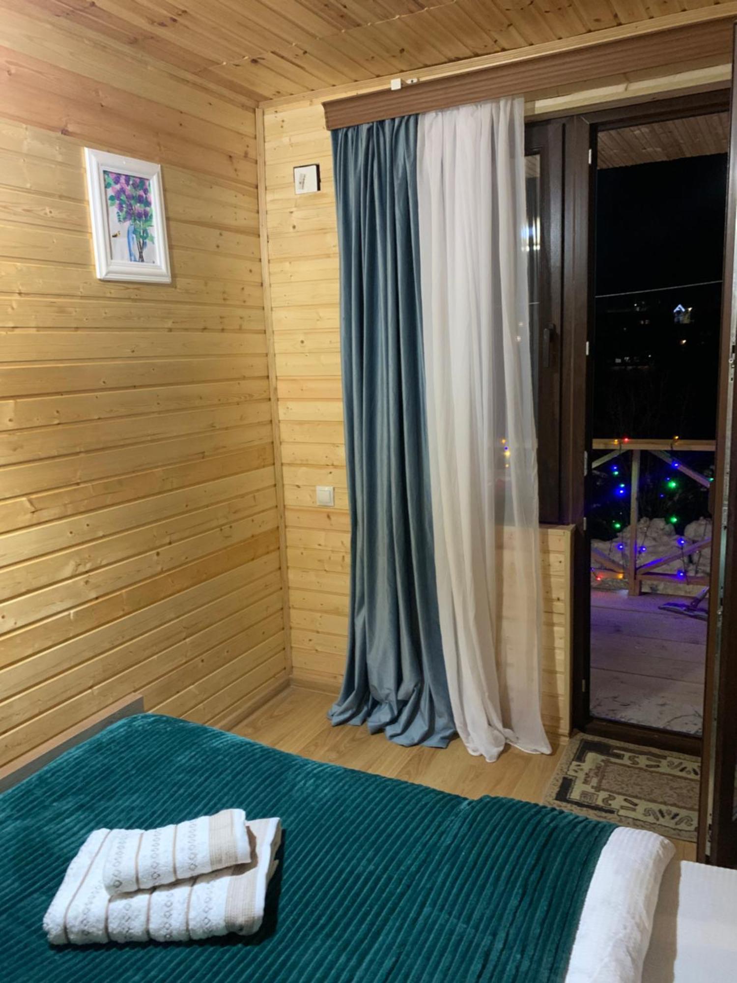 Guesthouse Nene Mestia Eksteriør bilde